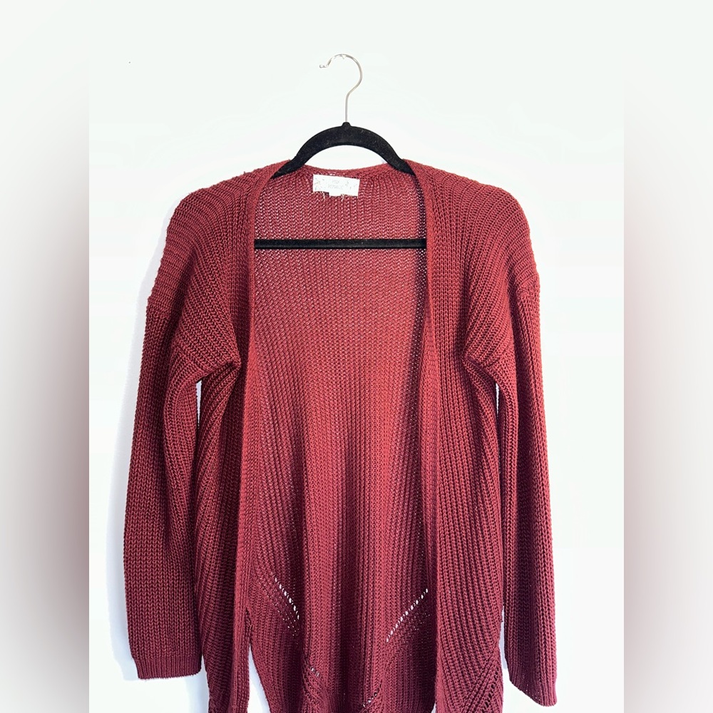 Women’s small Burgundy knitted sweater.